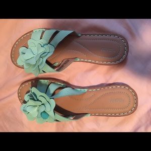 Brand new never worn Sonoma sandles
